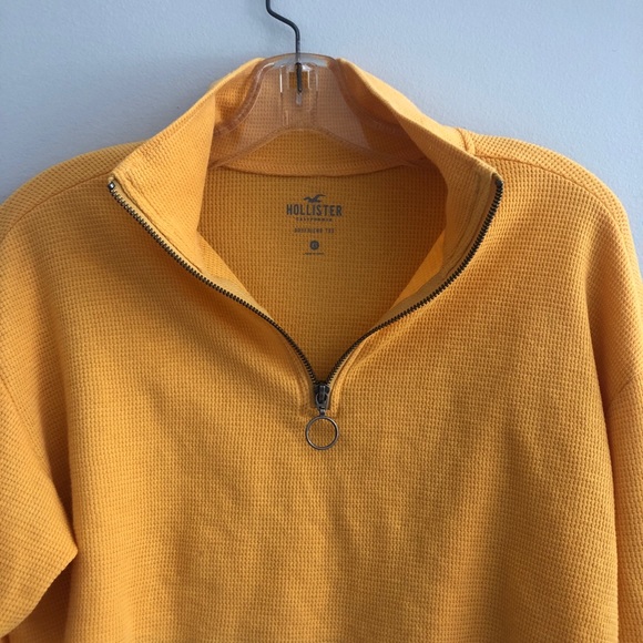 Cropped holister top - Picture 2 of 2